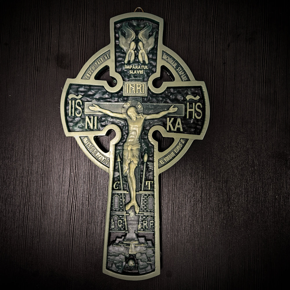 Crucifix Lumina Credinței – Efect fosforescent