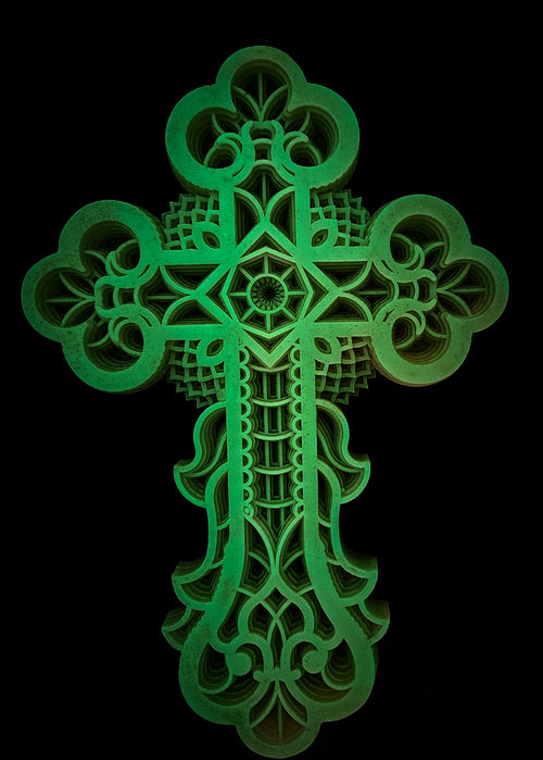 Crucifix Floarea Luminii – Rășină fosforescentă cu design floral