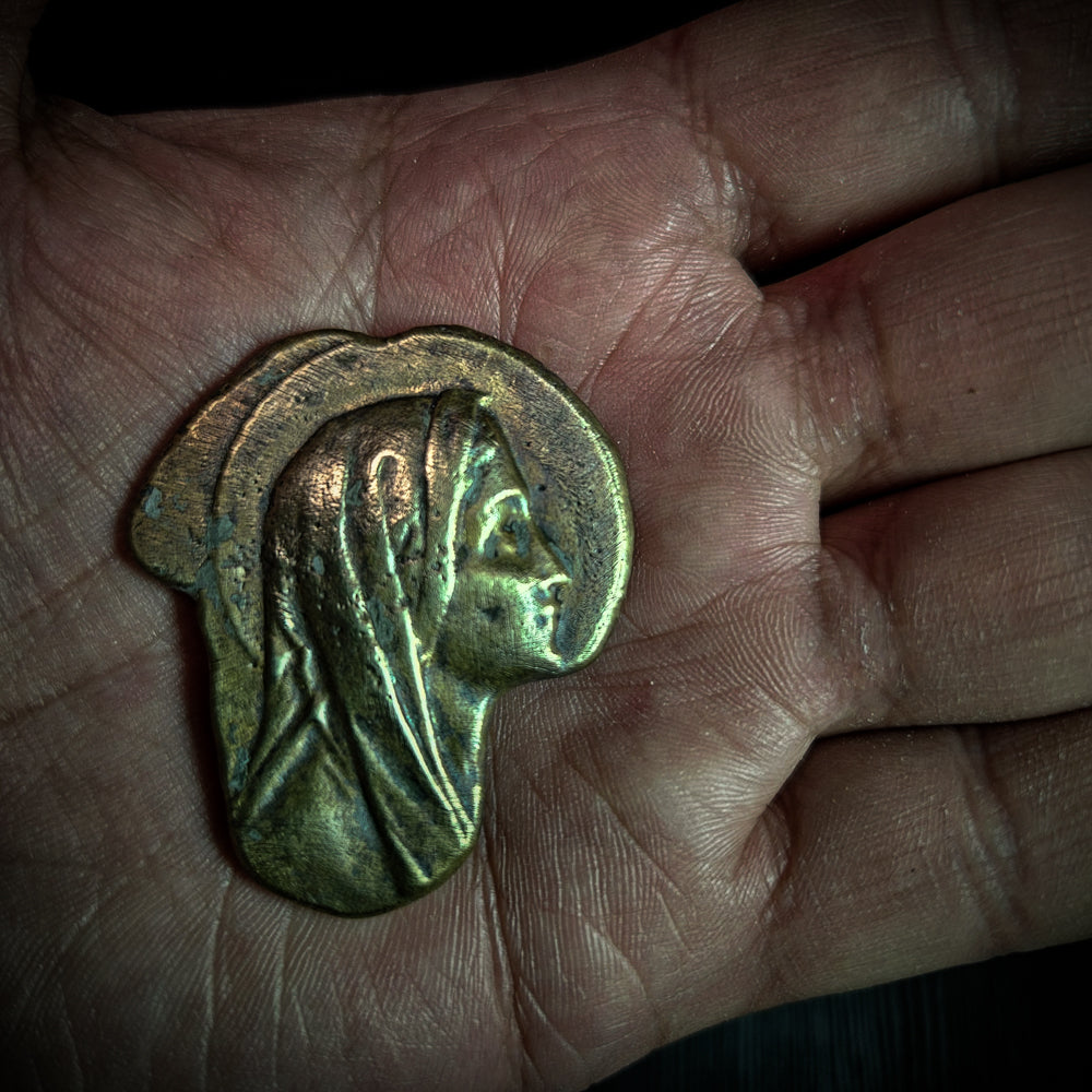 Moneda Sacră Asimetrică – Chipul Maicii Domnului în bronz